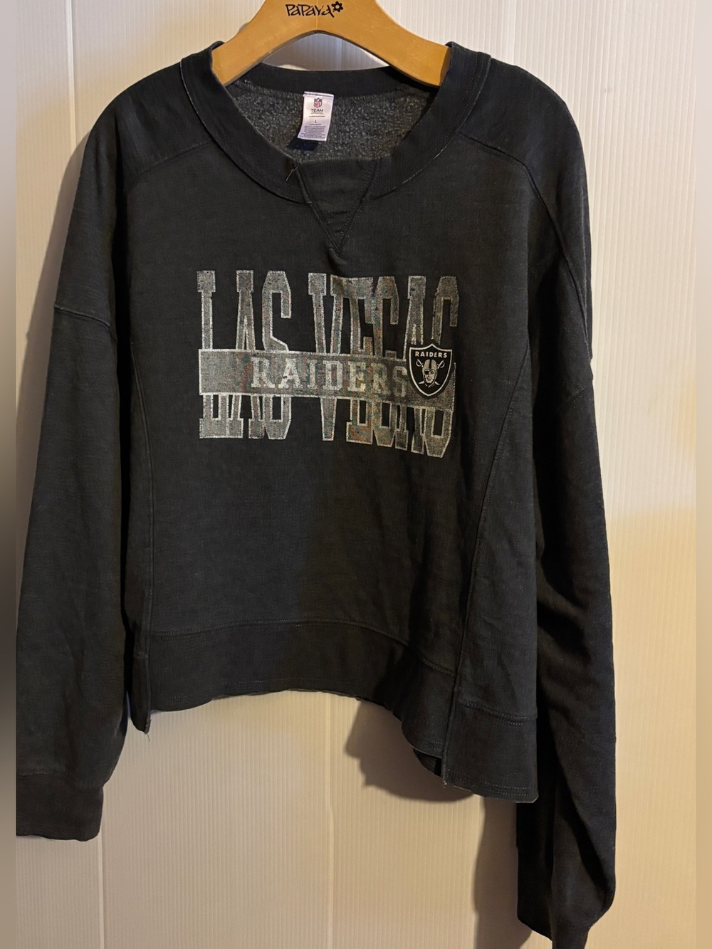 NFL Las Vegas Raiders Women’s crop sweatshirt size large
